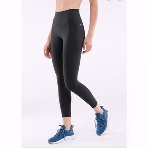 FABLETICS High-Waisted Powerhold 7/8 Leggings